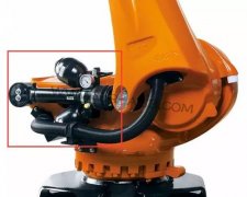 ABB機器人6640平衡缸壓力不穩(wěn)定維修